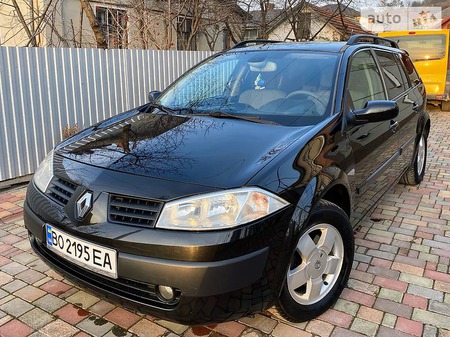 Renault Megane 2004  випуску Тернопіль з двигуном 1.6 л бензин універсал механіка за 5600 долл. 