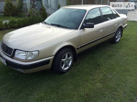 Audi 100 1994  випуску Івано-Франківськ з двигуном 2.6 л бензин седан механіка за 2700 долл. 