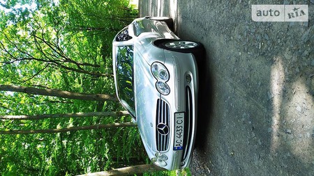 Mercedes-Benz CLK 270 2002  випуску Луцьк з двигуном 2.7 л дизель купе автомат за 7500 долл. 