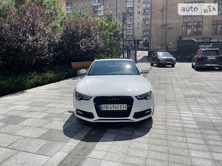 Audi A5 2015  випуску Київ з двигуном 2 л бензин купе  за 18975 долл. 