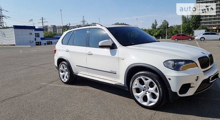 BMW X5 2011  випуску Донецьк з двигуном 3 л бензин позашляховик автомат за 16500 долл. 