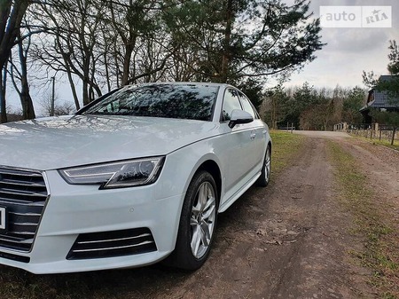 Audi A4 Limousine 2017  випуску Львів з двигуном 2 л бензин седан автомат за 20700 долл. 