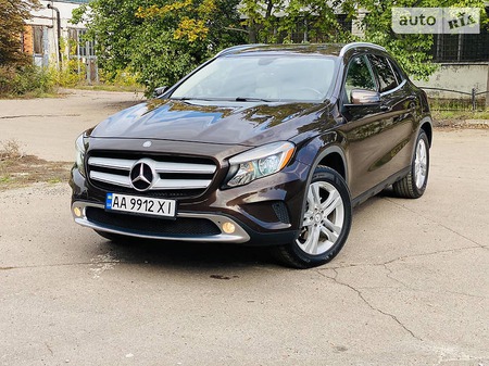 Mercedes-Benz GLA 250 2015  випуску Київ з двигуном 2.5 л бензин позашляховик автомат за 19990 долл. 