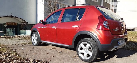 Dacia Sandero Stepway 2010  випуску Івано-Франківськ з двигуном 1.6 л бензин позашляховик механіка за 6550 долл. 