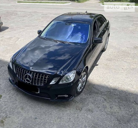 Mercedes-Benz E 200 2012  випуску Тернопіль з двигуном 2.2 л дизель седан автомат за 14399 долл. 