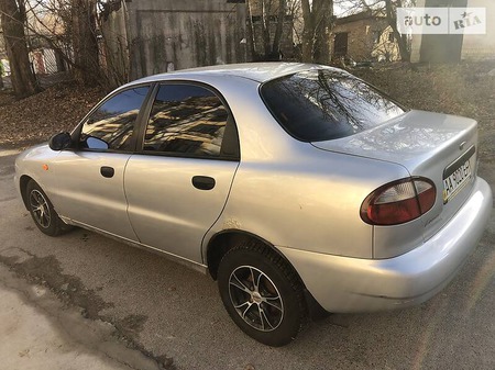 Daewoo Lanos 2008  випуску Київ з двигуном 1.5 л бензин седан механіка за 2500 долл. 