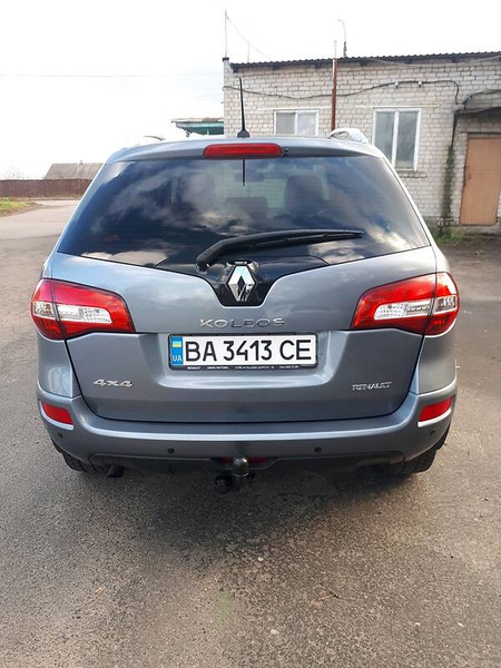 Renault Koleos 2008  випуску Черкаси з двигуном 2.5 л  позашляховик автомат за 8700 долл. 