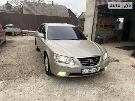 Hyundai Sonata 2008  випуску Миколаїв з двигуном 2 л  седан автомат за 6399 долл. 