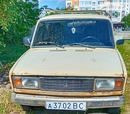 Lada 2104 1986  випуску Івано-Франківськ з двигуном 1.5 л  універсал  за 650 долл. 