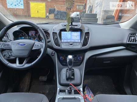 Ford Kuga 2017  випуску Івано-Франківськ з двигуном 2 л дизель позашляховик автомат за 22500 долл. 