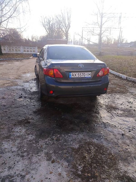 Toyota Corolla 2010  випуску Харків з двигуном 1.6 л  седан механіка за 8700 долл. 