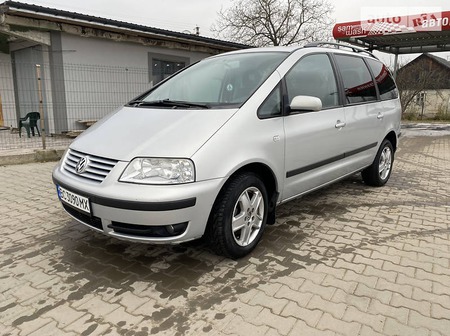 Volkswagen Sharan 2002  випуску Львів з двигуном 1.9 л дизель мінівен механіка за 6500 долл. 