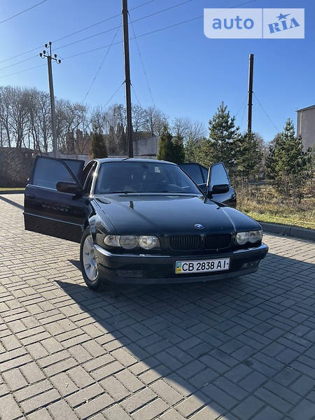 BMW 750 1999  випуску Чернігів з двигуном 5.4 л  седан автомат за 6000 долл. 