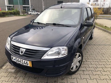 Dacia Logan MCV 2012  випуску Суми з двигуном 1.6 л бензин універсал механіка за 7050 долл. 