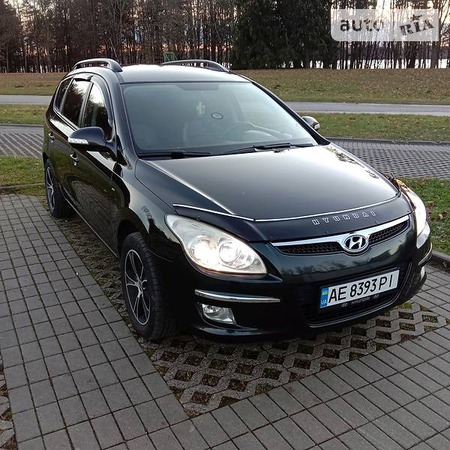 Hyundai i30 2008  випуску Дніпро з двигуном 1.6 л дизель універсал механіка за 6500 долл. 