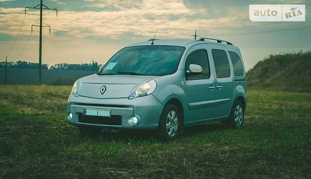 Renault Kangoo 2012  випуску Черкаси з двигуном 1.5 л дизель мінівен механіка за 8450 долл. 