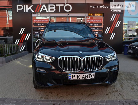 BMW X5 2020  випуску Львів з двигуном 3 л гібрид позашляховик автомат за 103900 долл. 