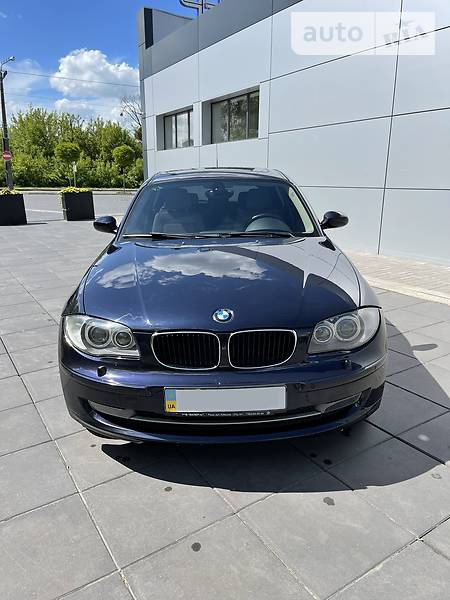 BMW 120 2007  випуску Луцьк з двигуном 2 л бензин хэтчбек автомат за 9000 долл. 