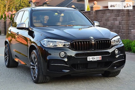 BMW X5 2013  випуску Тернопіль з двигуном 3 л дизель позашляховик автомат за 45700 долл. 