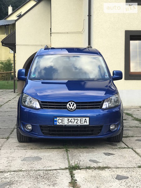 Volkswagen Caddy 2011  випуску Чернівці з двигуном 1.6 л дизель універсал автомат за 10600 долл. 