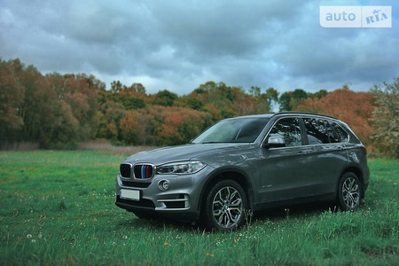 BMW X5 2015  випуску Львів з двигуном 2 л гібрид позашляховик автомат за 37500 долл. 