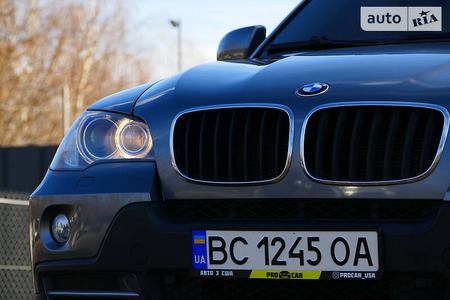 BMW X5 2009  випуску Львів з двигуном 3 л бензин позашляховик автомат за 15800 долл. 