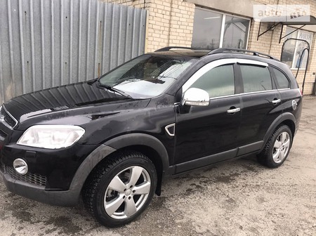 Chevrolet Captiva 2008  випуску Тернопіль з двигуном 2.4 л  позашляховик автомат за 7500 долл. 