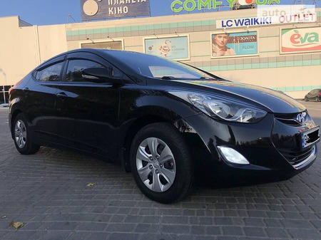 Hyundai Elantra 2013  випуску Одеса з двигуном 1.6 л бензин седан автомат за 10999 долл. 