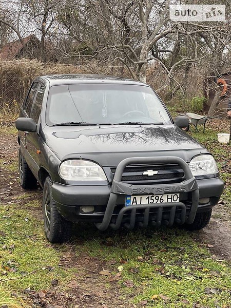 Chevrolet Niva 2006  випуску Київ з двигуном 1.7 л бензин хэтчбек  за 5200 долл. 