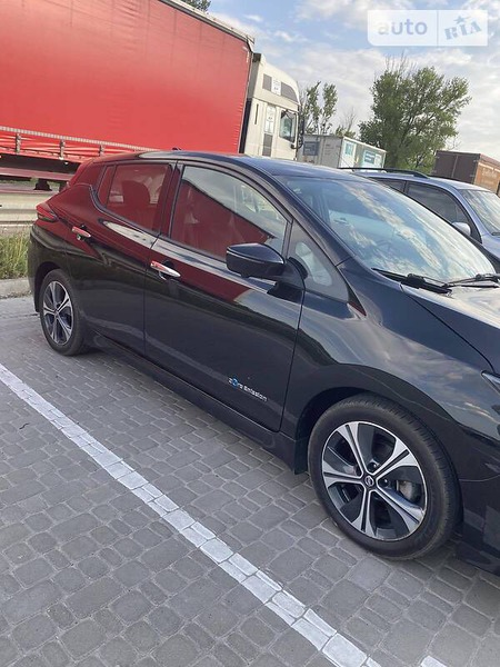 Nissan Leaf 2018  випуску Харків з двигуном 0 л електро хэтчбек автомат за 24500 долл. 