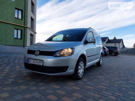 Volkswagen Caddy 2010  випуску Івано-Франківськ з двигуном 1.6 л дизель універсал автомат за 9350 долл. 