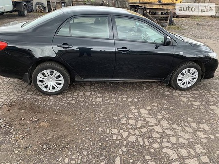 Toyota Corolla 2008  випуску Дніпро з двигуном 1.6 л бензин седан автомат за 9800 долл. 