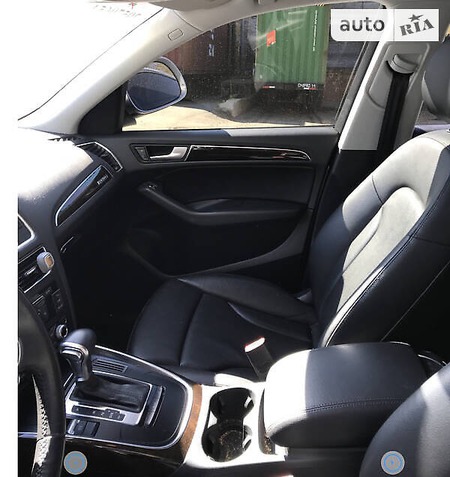 Audi Q5 2013  випуску Київ з двигуном 2 л бензин позашляховик автомат за 12999 долл. 
