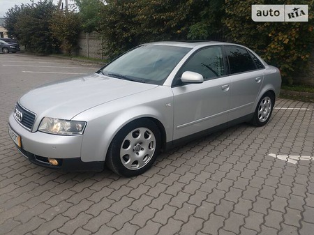 Audi A4 Limousine 2001  випуску Львів з двигуном 2 л бензин седан автомат за 5850 долл. 