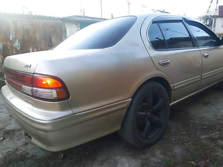 Nissan Maxima 1996  випуску Харків з двигуном 3 л бензин седан автомат за 3000 долл. 