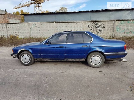 BMW 735 1990  випуску Київ з двигуном 0 л бензин седан механіка за 1250 долл. 