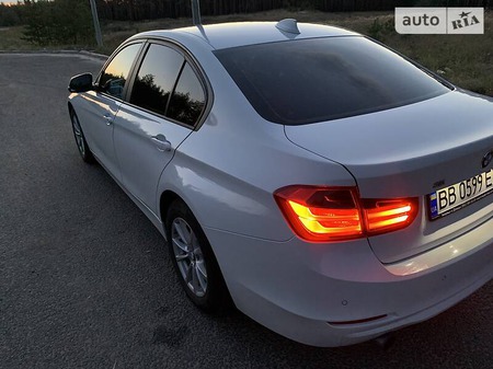BMW 320 2012  випуску Луганськ з двигуном 2 л бензин седан автомат за 13000 долл. 