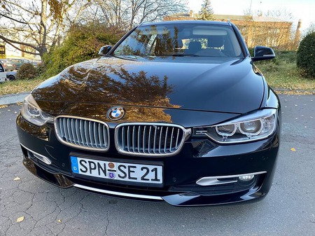 BMW 318 2014  випуску Хмельницький з двигуном 2 л дизель універсал автомат за 15999 долл. 