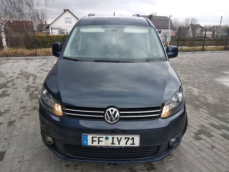 Volkswagen Caddy 2014  випуску Рівне з двигуном 2 л дизель мінівен автомат за 8950 долл. 