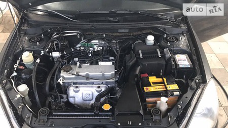 Mitsubishi Lancer 2004  випуску Запоріжжя з двигуном 1.6 л  седан механіка за 5000 долл. 