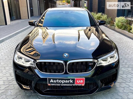 BMW M5 2019  випуску Київ з двигуном 4.4 л бензин седан автомат за 103000 долл. 
