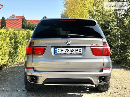 BMW X5 2012  випуску Чернівці з двигуном 3 л бензин універсал  за 15700 долл. 