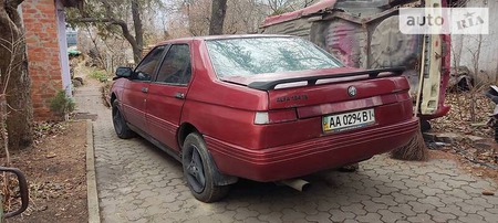 Alfa Romeo 164 1991  випуску Харків з двигуном 2 л бензин седан механіка за 1200 долл. 