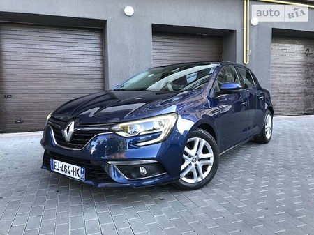 Renault Megane 2017  випуску Тернопіль з двигуном 1.5 л дизель хэтчбек автомат за 12999 долл. 