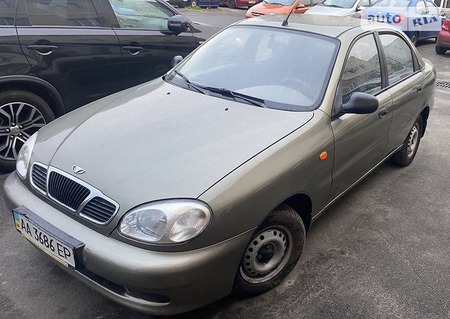 Daewoo Lanos 2008  випуску Київ з двигуном 1.5 л бензин седан механіка за 3800 долл. 