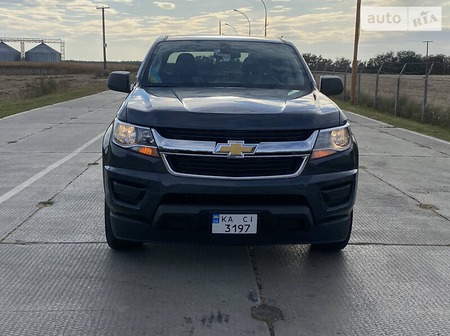 Chevrolet Colorado 2018  випуску Київ з двигуном 2.5 л бензин позашляховик автомат за 21000 долл. 
