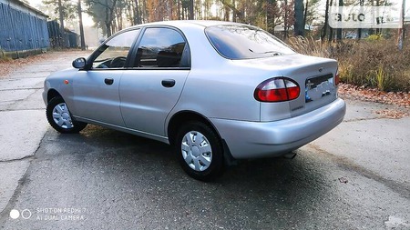 Daewoo Lanos 2005  випуску Київ з двигуном 1.5 л бензин седан механіка за 2850 долл. 