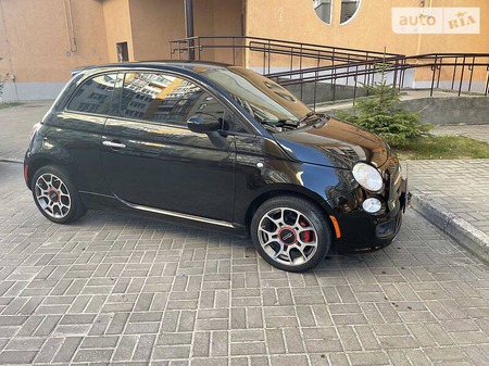 Fiat 500 2015  випуску Львів з двигуном 1.4 л бензин хэтчбек автомат за 7500 долл. 