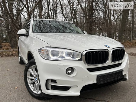 BMW X5 2015  випуску Тернопіль з двигуном 2 л дизель позашляховик автомат за 36500 долл. 