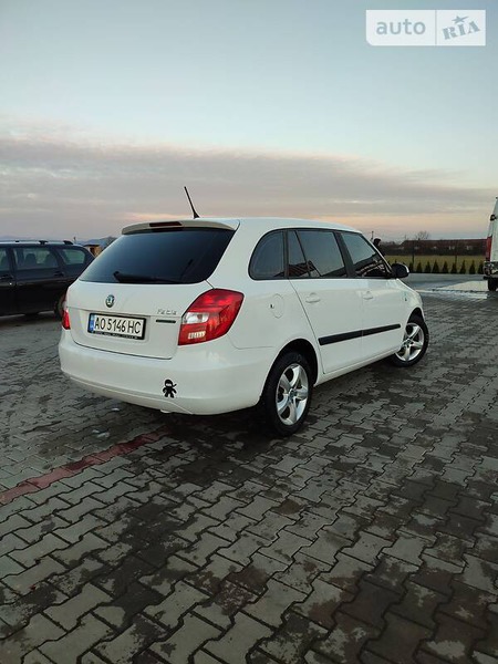 Skoda Fabia 2011  випуску Ужгород з двигуном 1.2 л дизель універсал механіка за 6250 долл. 